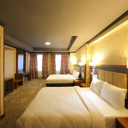 Taht Palace Hotel 반 외부 사진