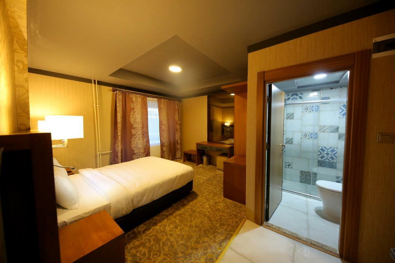 Taht Palace Hotel 반 외부 사진