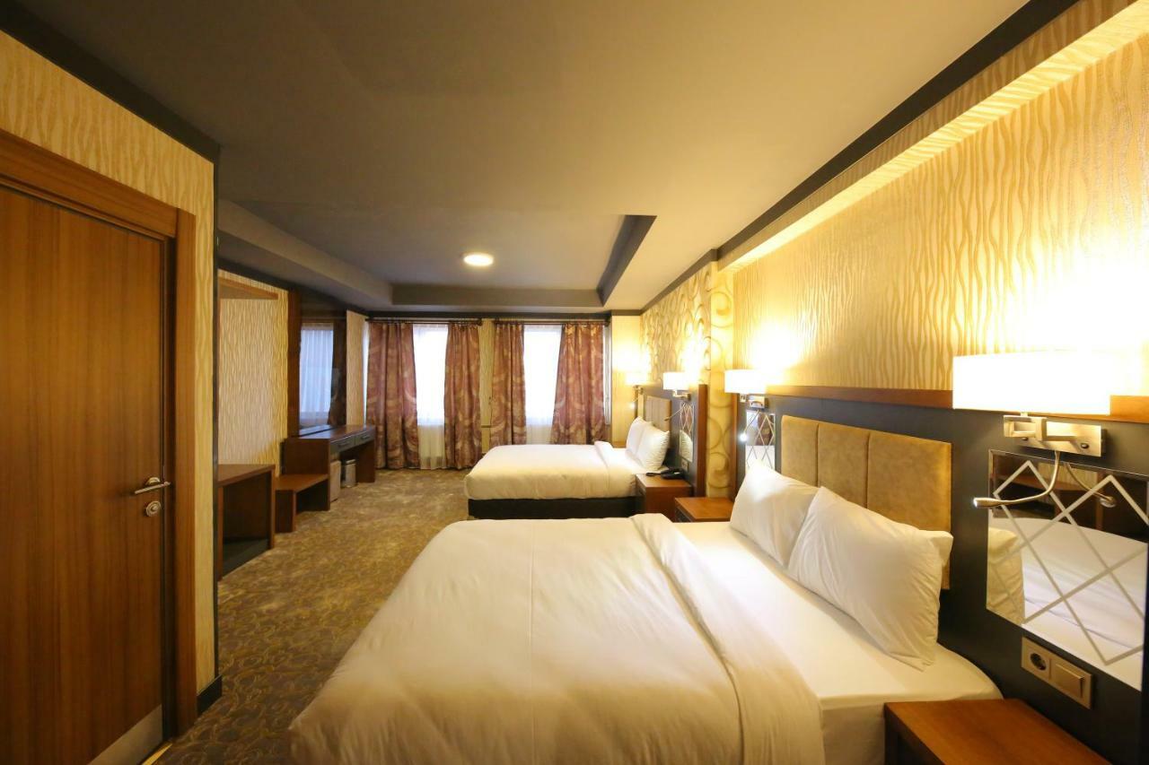 Taht Palace Hotel 반 외부 사진