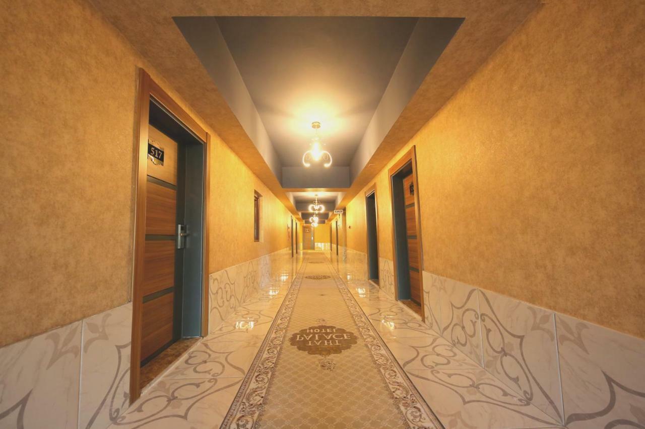 Taht Palace Hotel 반 외부 사진