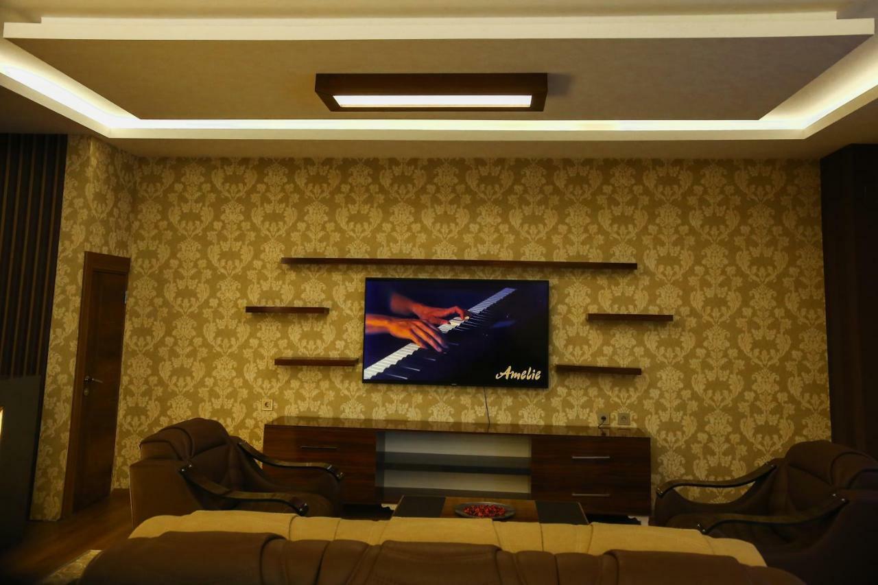 Taht Palace Hotel 반 외부 사진